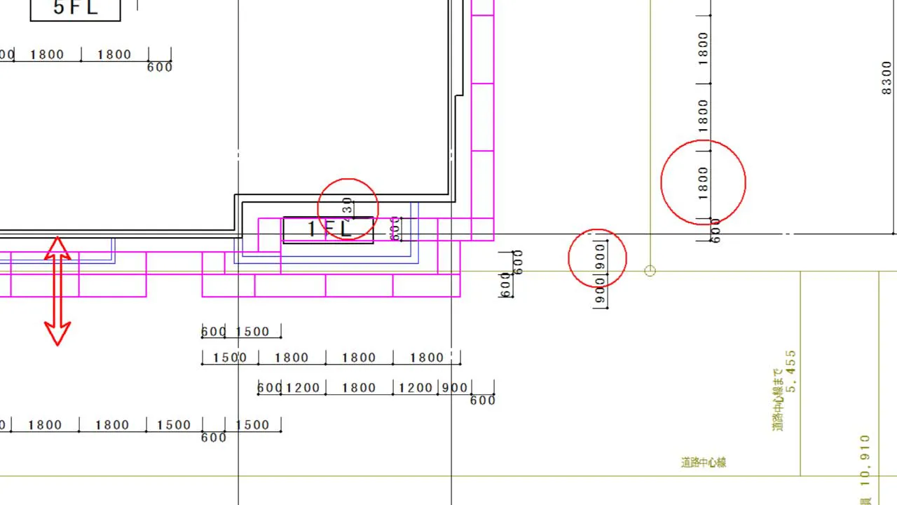 くさび式足場の平面図で壁離れを再調整した配置確認例