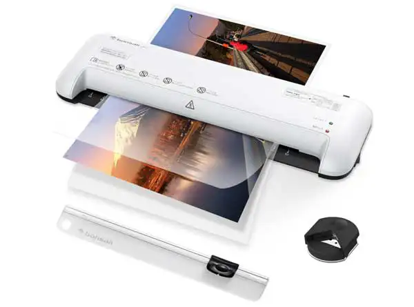 建設現場の最大積載荷重掲示(A3)に使えるbonsaii A3対応ラミネーターの製品イメージ